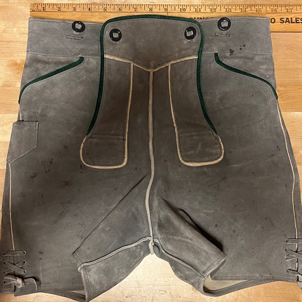Gray Leather Shorts/Lederhosen with green trim, 30 waist, short length
